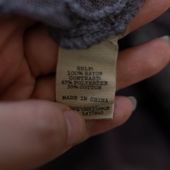 Gimmicks by BKE High Mesh Lace Boho Bell Blouse Top, Women's Sz S Gray/Purple - Picture 7 of 7